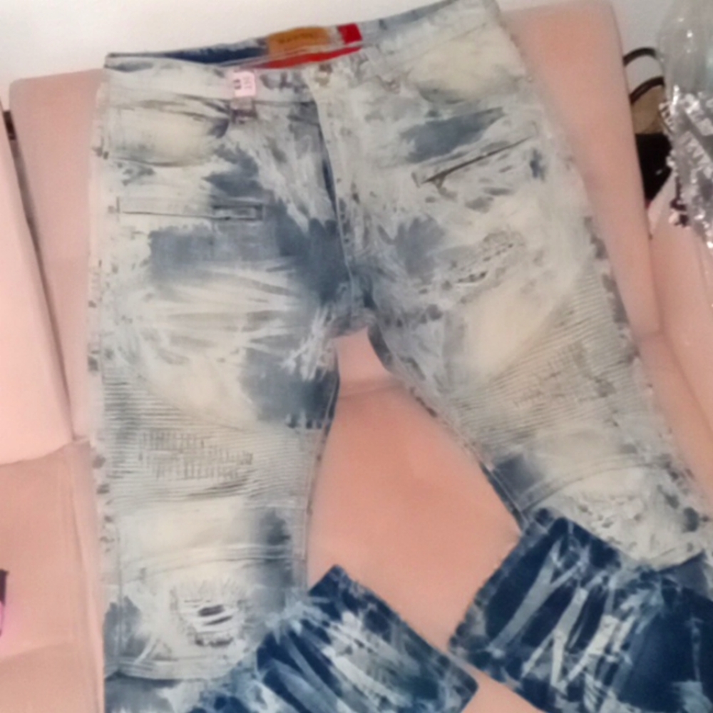 Makobi Mens Blue & White Distressed Jeans #M1723 Moto Style Zipper pocket detail